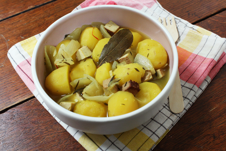 animal,sensible,pommes,terre,patates,jaunes,safran,vegan,végétalien,anger,repas,saison,provence,recette